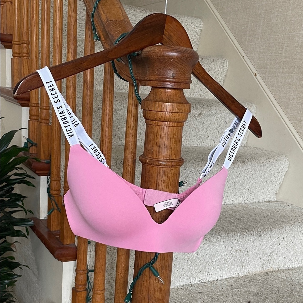 Victoria's Secret Lightly Lined Wireless Pink Bra with Logo Straps